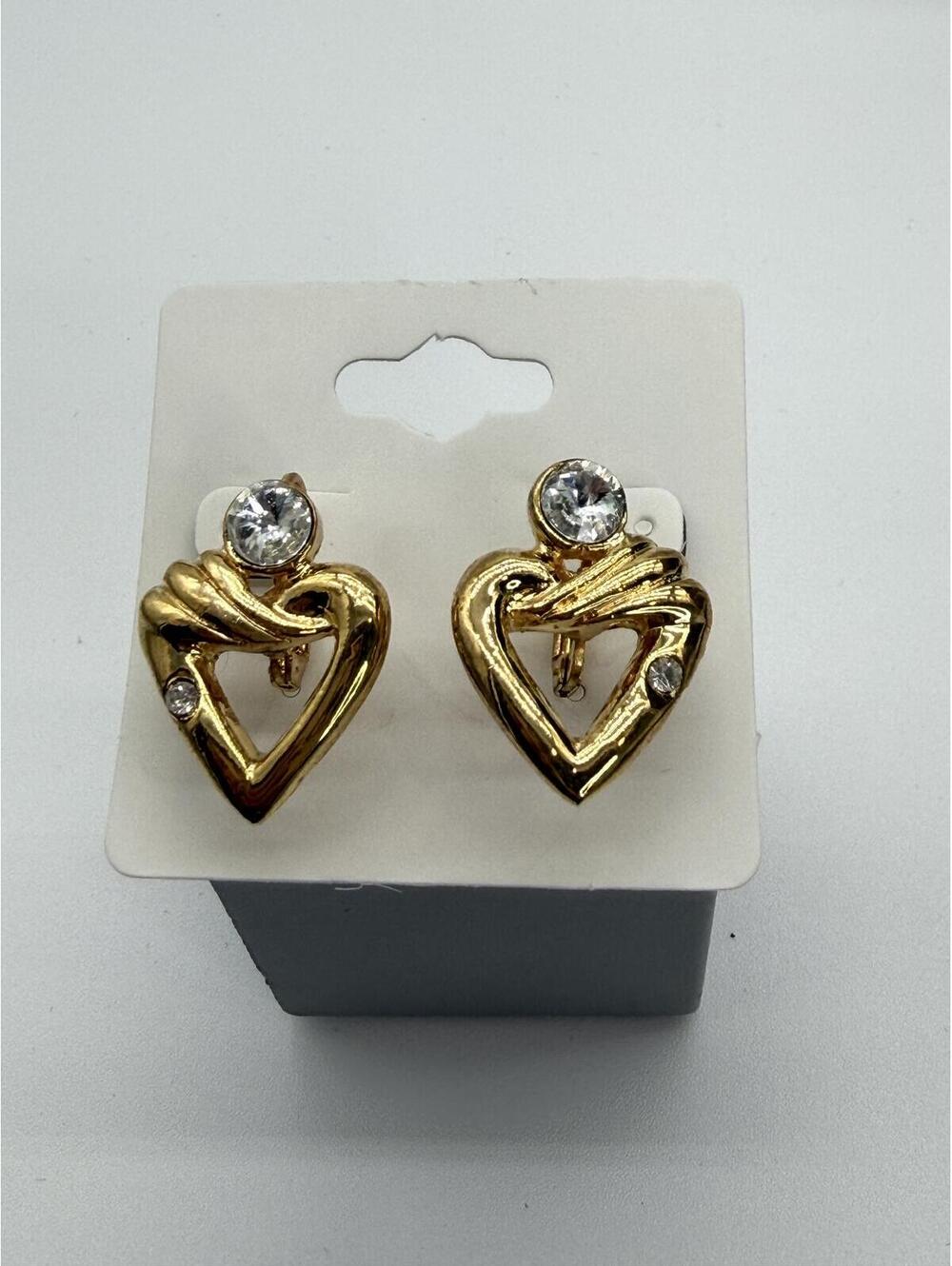 🚨3 for $15🚨 Vintage Rhinestone Heart Lever Back Earrings